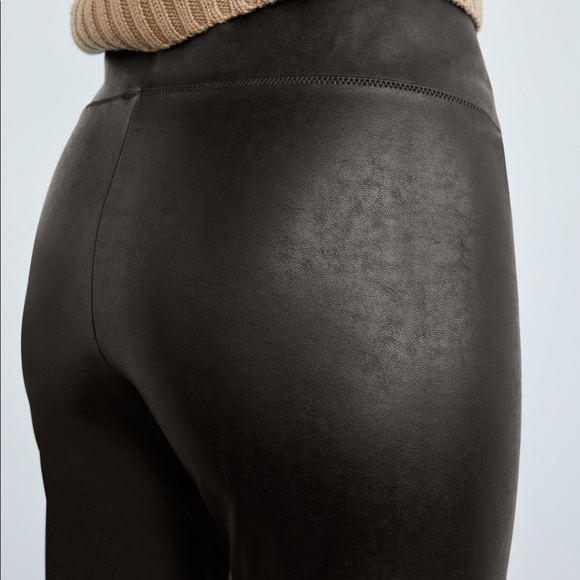 Aritzia Wilfred Free Daria Leggings - Vegan Leather - Ankle length - Picture 4 of 7